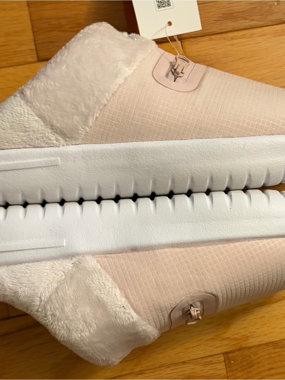 Nike Women's Blush Pink Slip-On Cozy Clog slippers with Zipper pocket - Picture 5 of 5